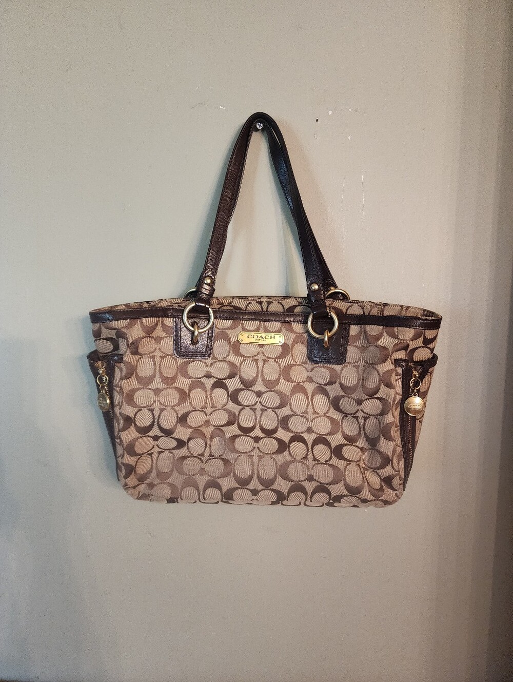 Coach Signature Zip Jacquard Khaki Brown Leather F19249